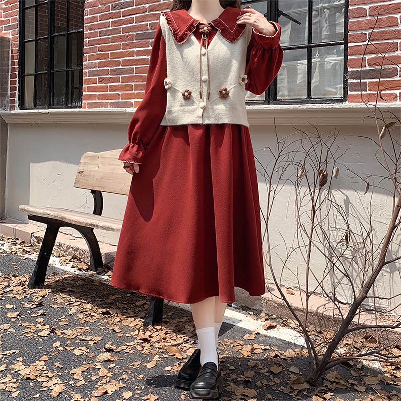 Red Dress and Knit Vest Two-Piece Set for Women Autumn 2023 Doll Collar Ruffle Embroidery