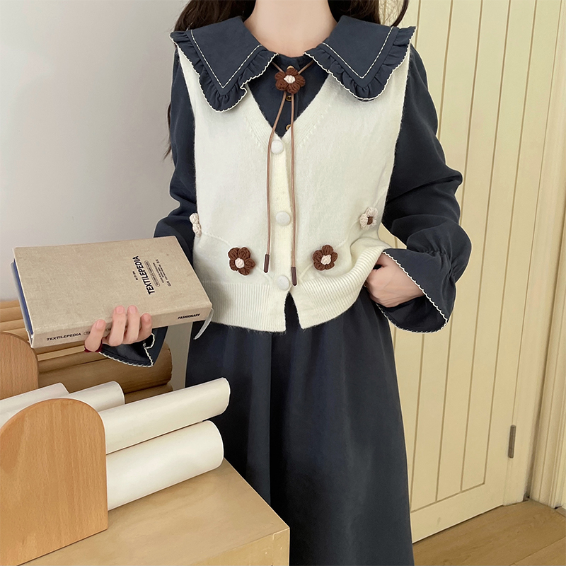Red Dress and Knit Vest Two-Piece Set for Women Autumn 2023 Doll Collar Ruffle Embroidery - Image 4