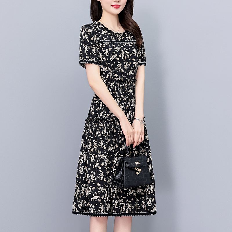 Plus Size Floral Midi Dress Short Sleeve Slim Fit Korean Commuter Summer 2025 - Image 3