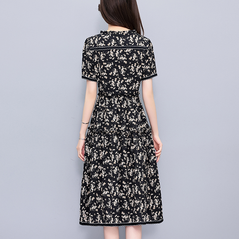Plus Size Floral Midi Dress Short Sleeve Slim Fit Korean Commuter Summer 2025 - Image 4
