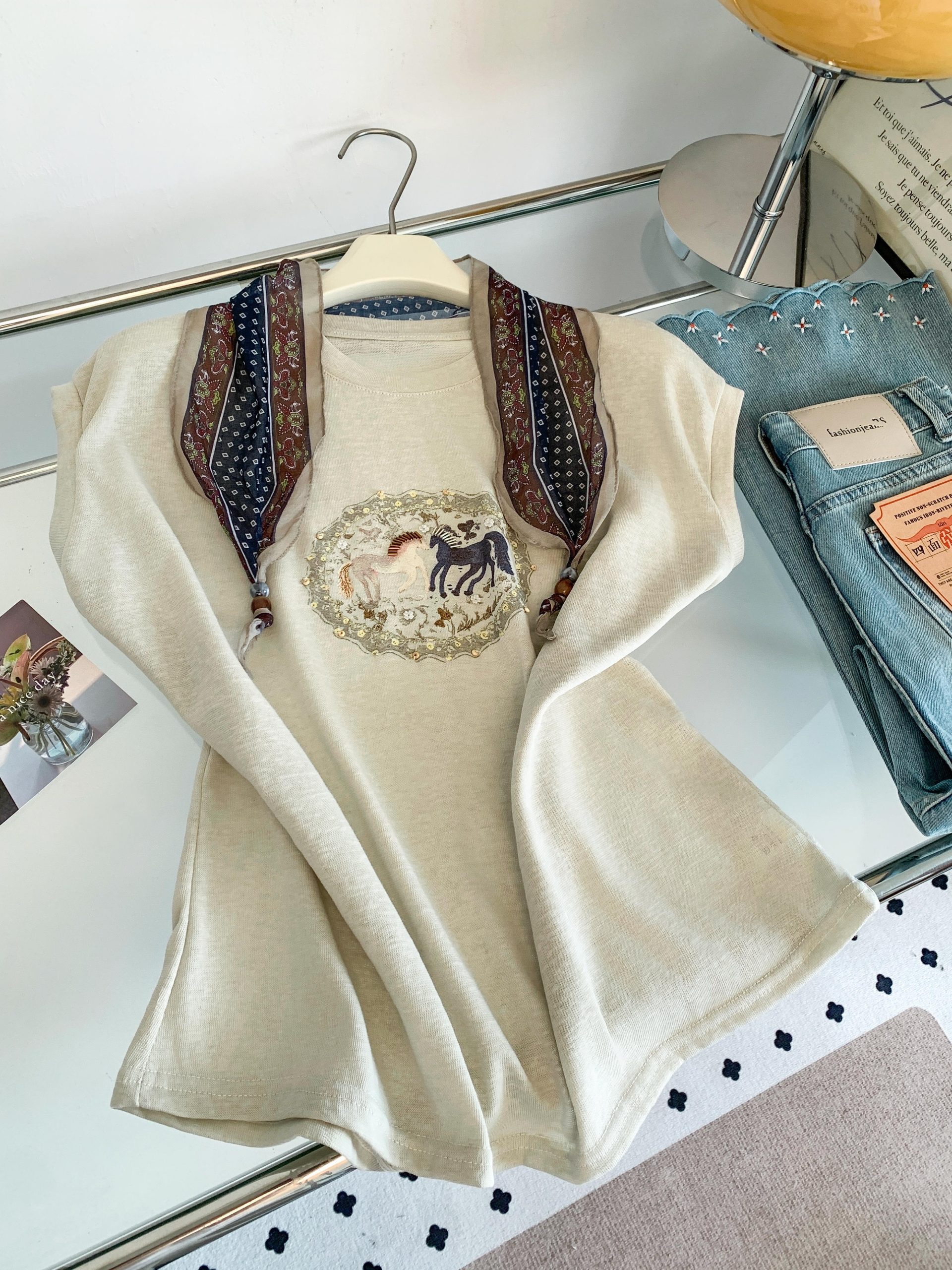 Women's Summer Horse Print Short Sleeve T-Shirt with Retro Silk Scarf Design - Image 3
